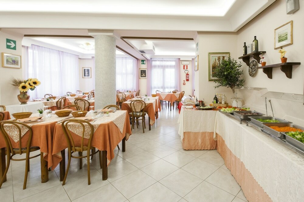 Фото Hotel Rinascente