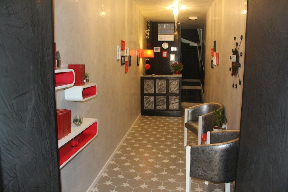 Фото Hotel Au Chapon Fin