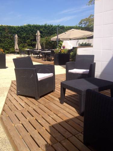 Фото Kyriad Martigues Sud