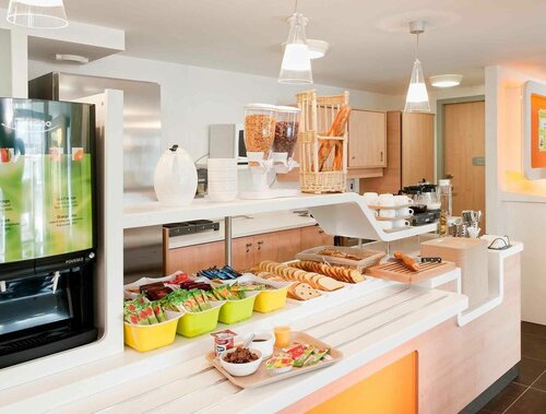 Внешний вид отеля Ibis budget Antwerpen Centraal Station в Антверпене, фото 4