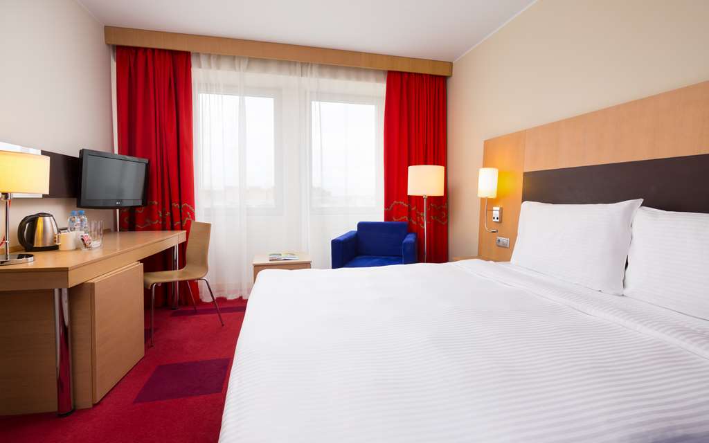 Фото Cosmos St. Petersburg Nevsky Hotel