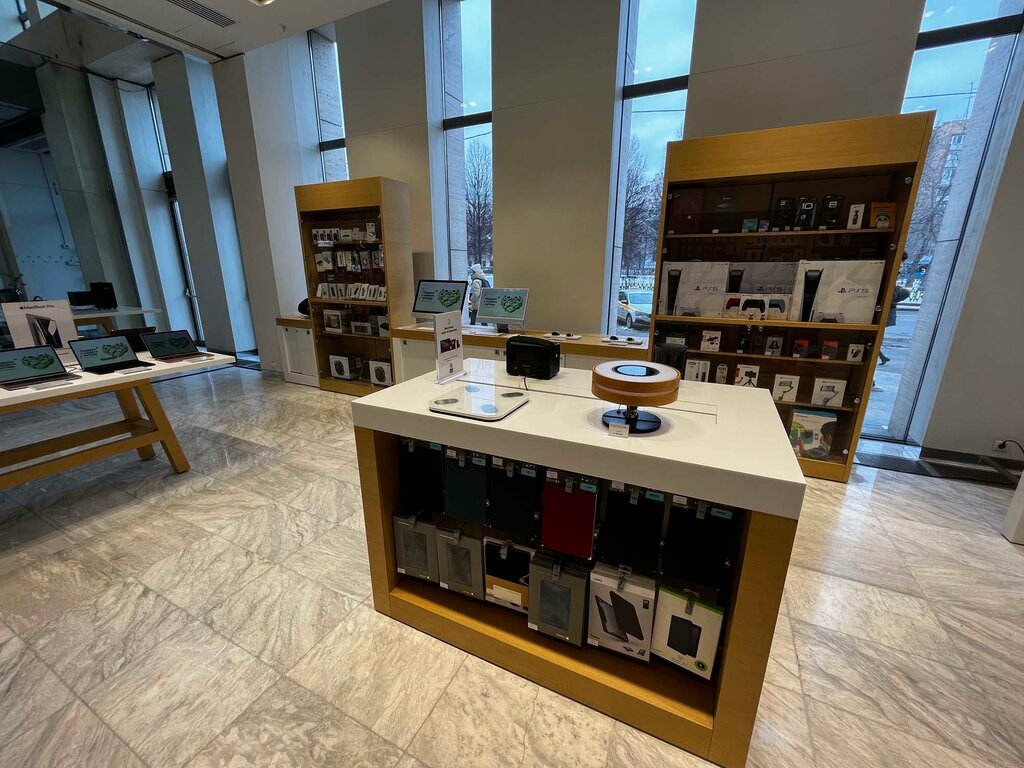 Mobile phone store restore:, Moscow, photo