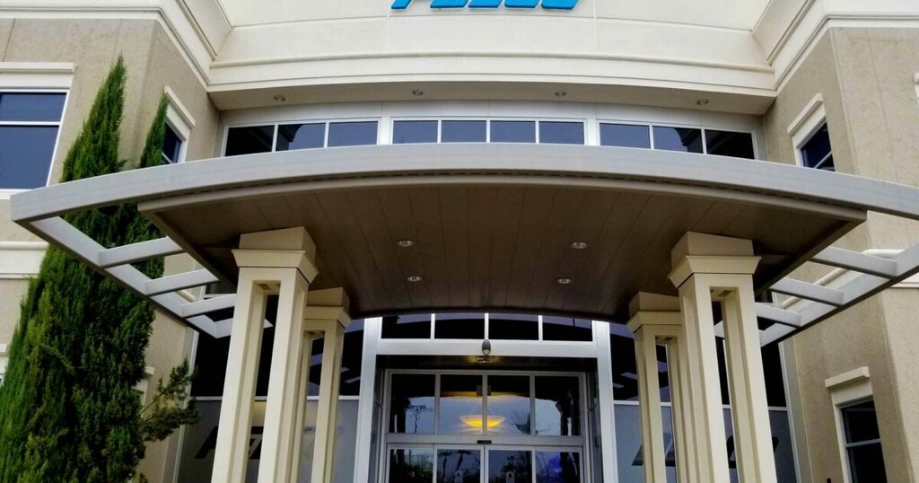 Electronics store Motorola Solutions Uk Limited, Dubai, photo