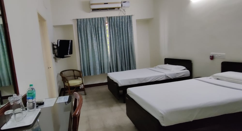 Фото Ywca International Guest House