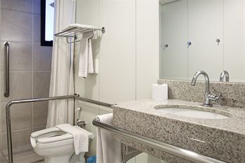 Фото St. Paul Plaza