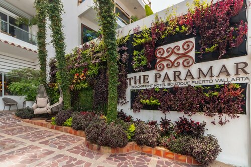 Гостиница The Paramar Beachfront Boutique Hotel With Breakfast Included - Downtown Malecon