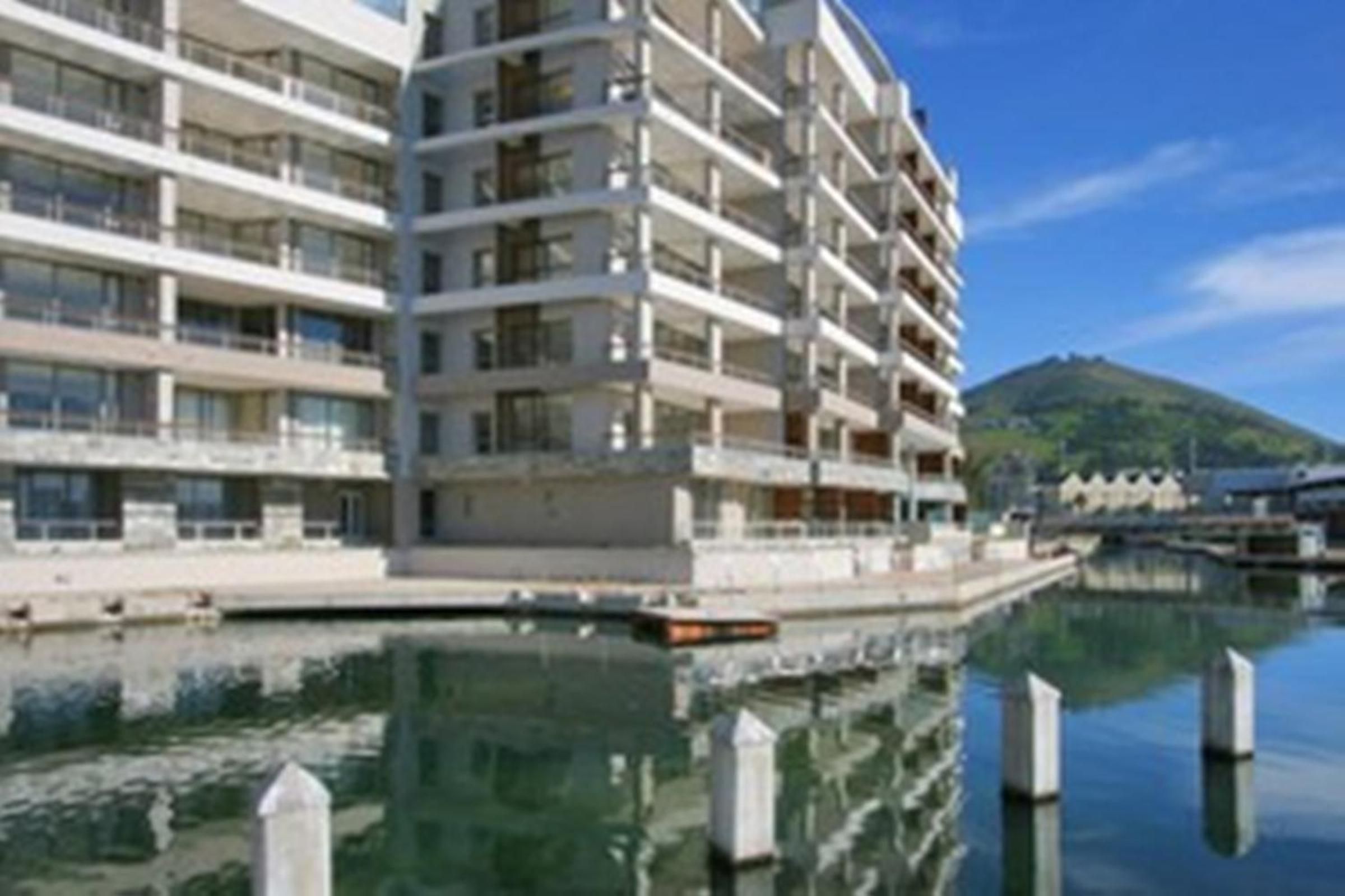 Фото 702 Canal Quays