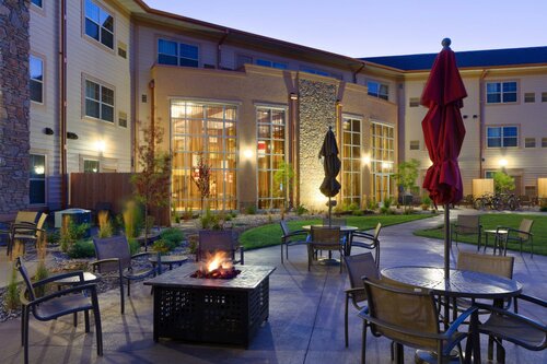 Гостиница Clubhouse Hotel & Suites Pierre