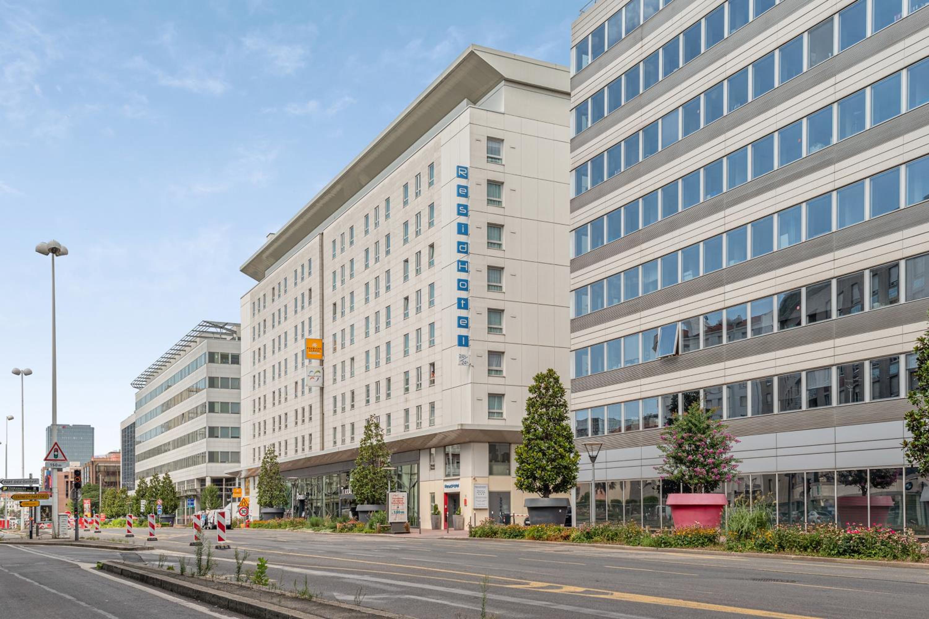 Фото Residhotel Lyon Part Dieu