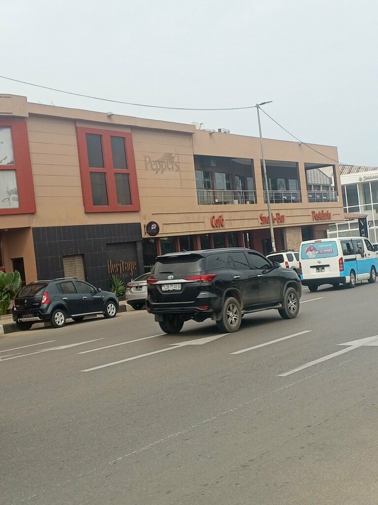 Cafe Peppers Café, Loanda, photo