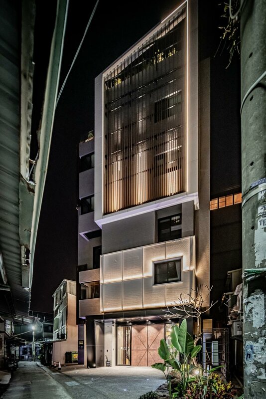 Гостиница Oinn Hotel & Hostel в Тайнани