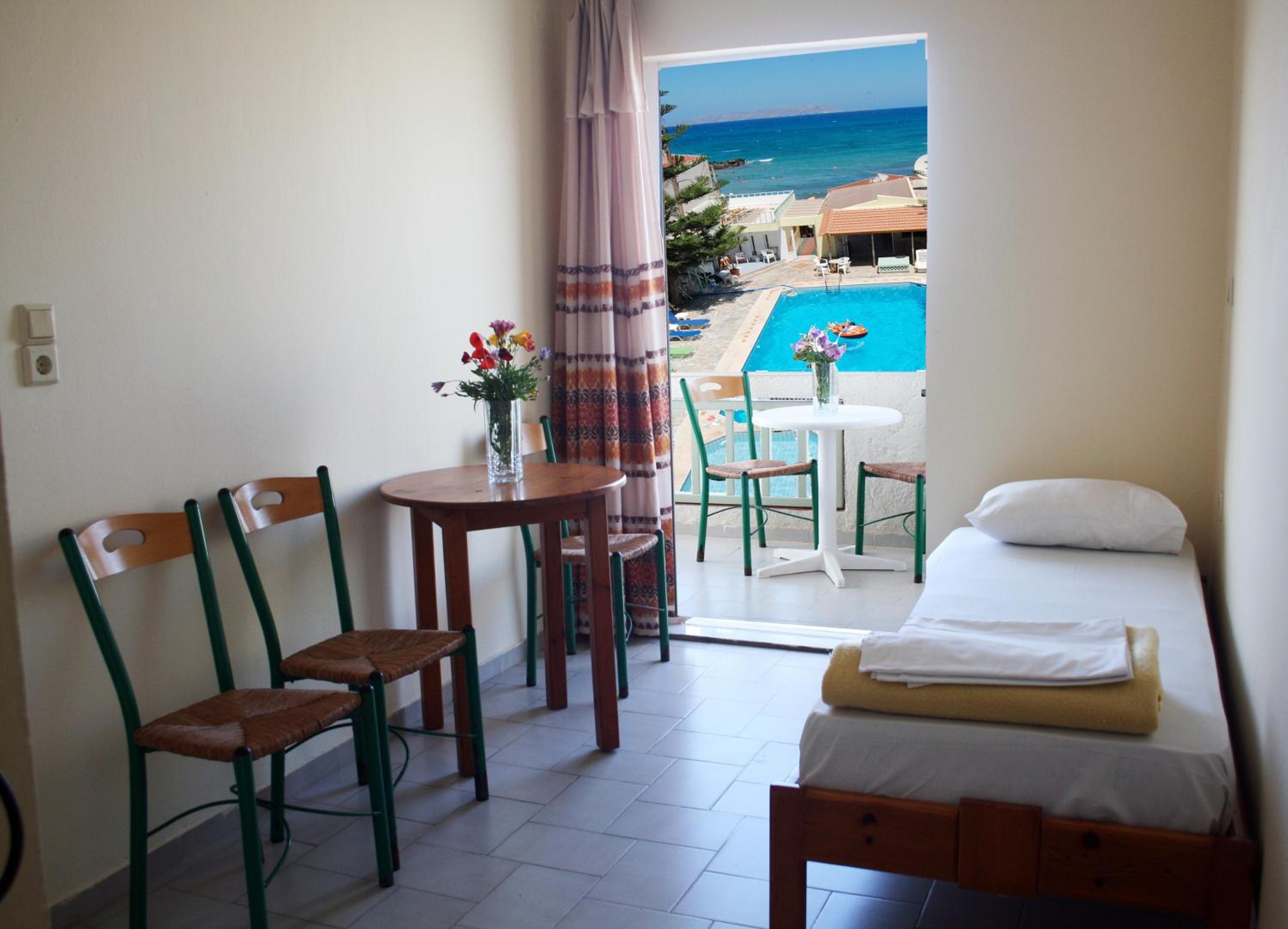 Фото Haris Apartments