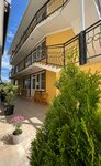 Guest House Victoria (Urban-Type Settlement of Sirius, Khutorskaya Street, 46), hotel