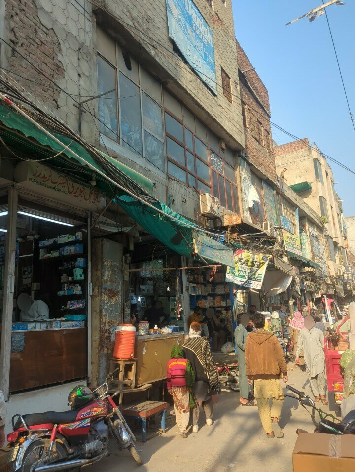 Electronic goods store New Light Electric, Lahore, photo