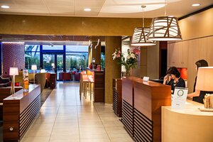 Гостиница Hotel Mercure Toulon La Seyne-Sur-Mer