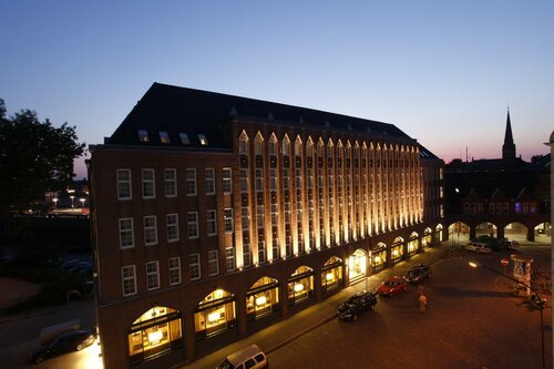 Гостиница H+ Hotel Lubeck в Любеке