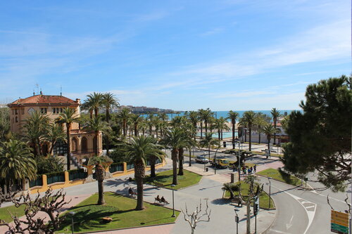 Гостиница Hotel Planas