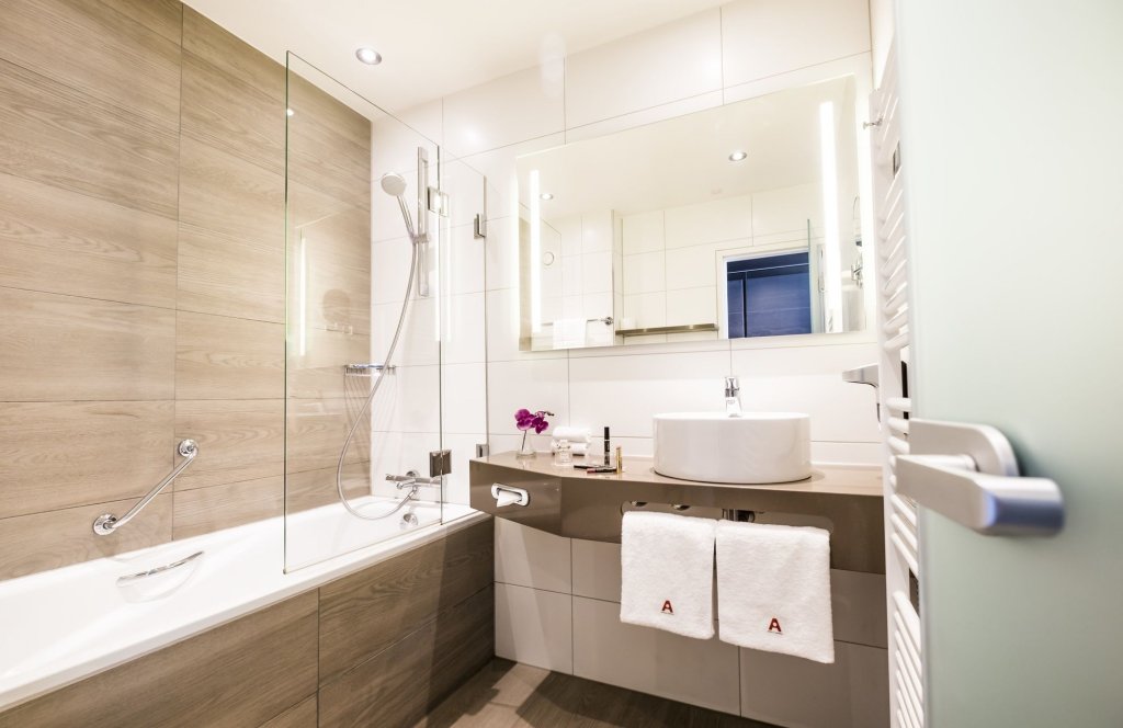 Фото Apollo Hotel Amsterdam, a Tribute Portfolio Hotel