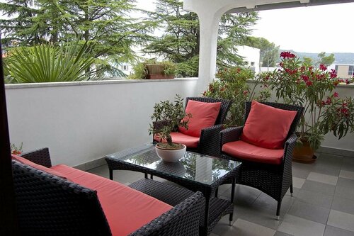 Гостиница Rooms and Apartments Lisjak в Копере