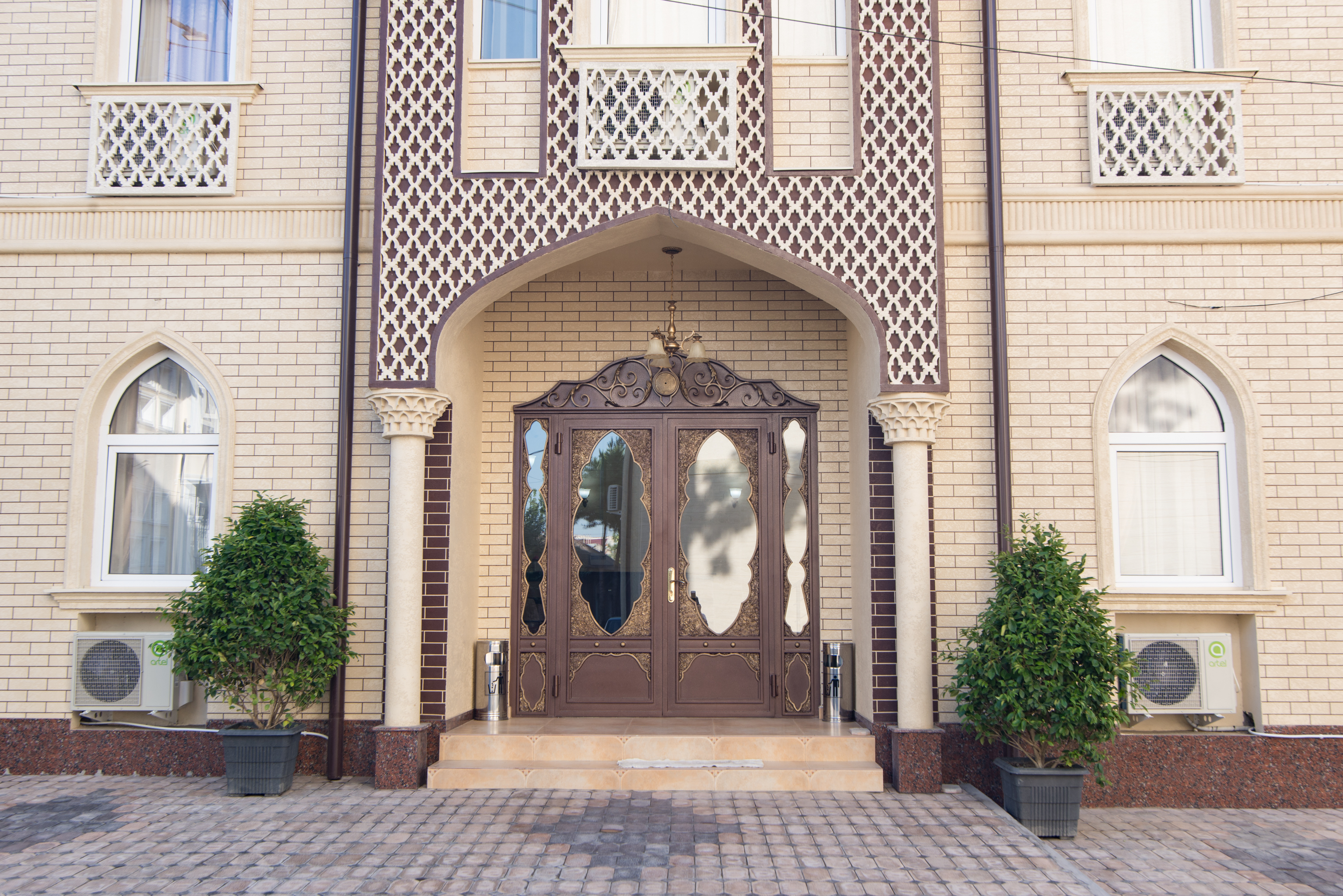 Фото отеля 1