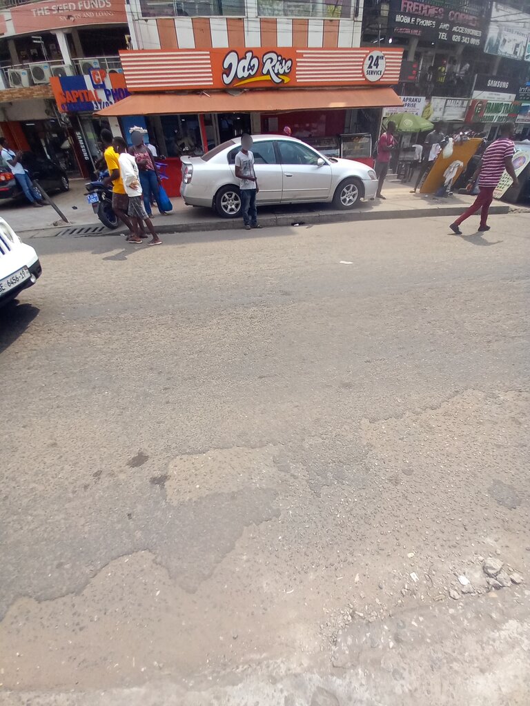 Mobile phone store Big Ken Phones, Accra, photo