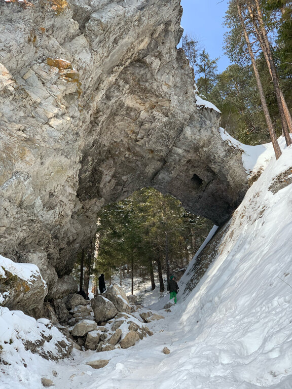 Горная вершина Скала Дыроватый камень, Пермский край, фото