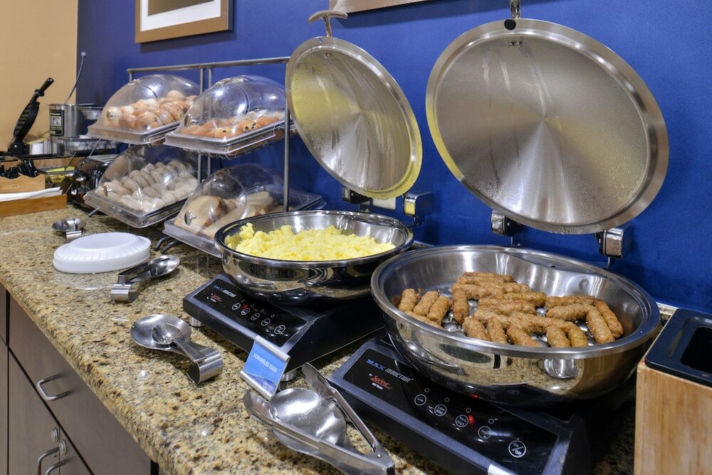 Фото Fairfield Inn & Suites by Marriott Gulfport