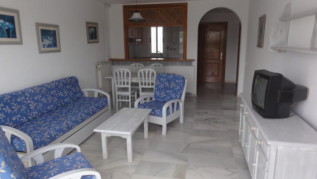 Фото Golf Center Pueblo Apartments