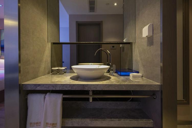 Фото Orange Hotel Select