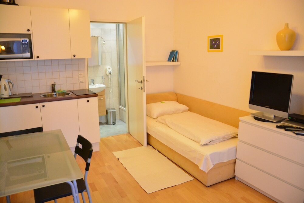 Фото Jl Apartments