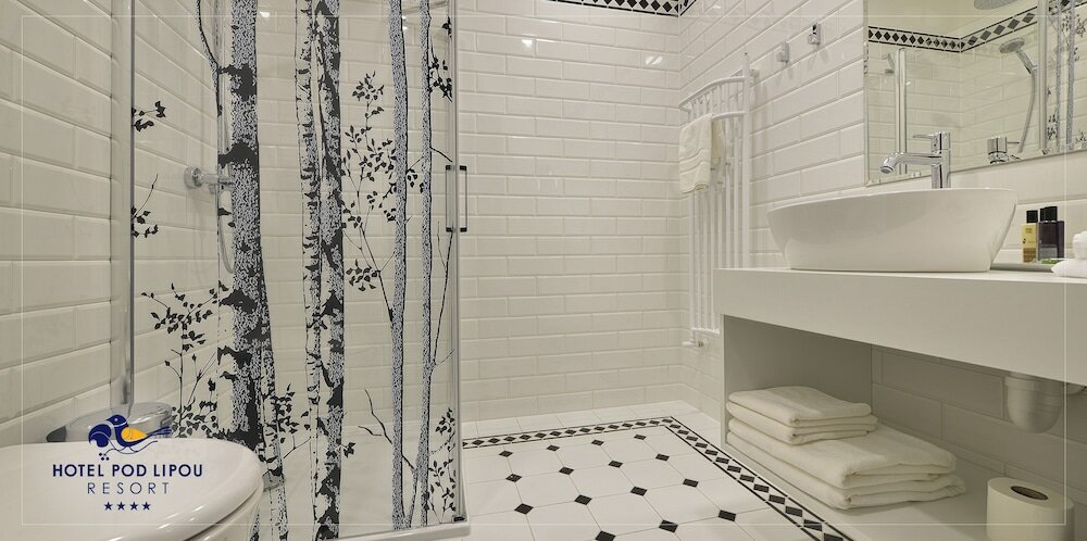 Фото Hotel Pod Lipou