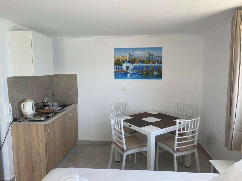 Фото Annoula Studio & Apartments