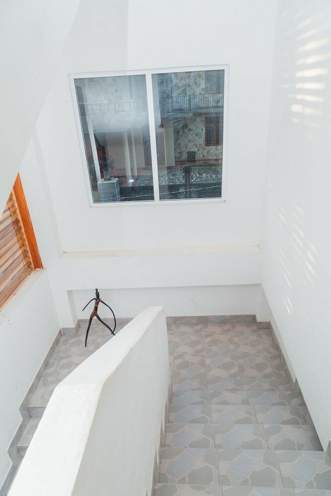 Фото Hotel Crown Plaza Katunayake