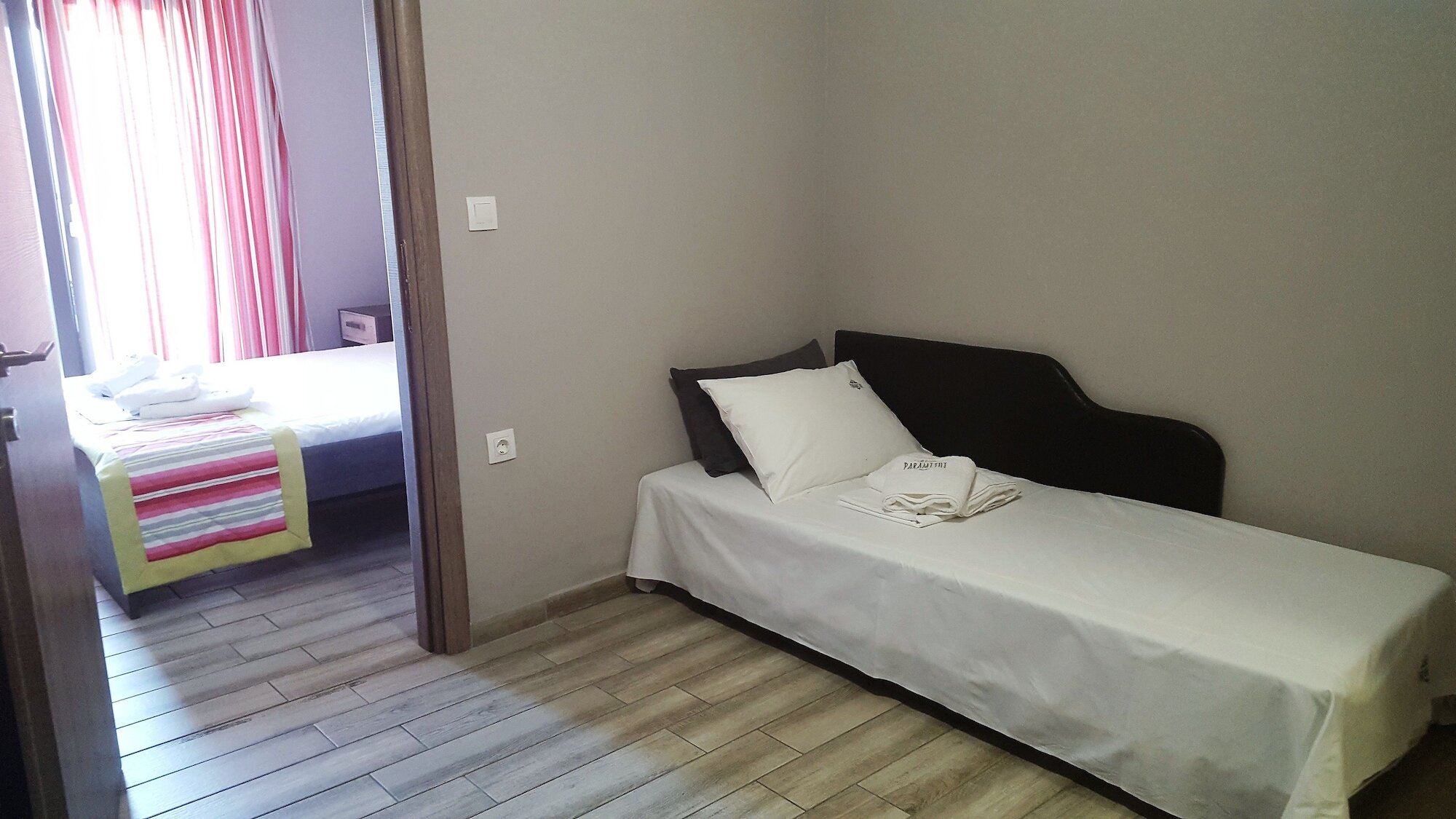 Фото Paramithi Luxury Apartments