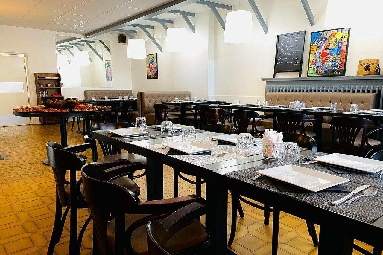 Фото Hotel Le Midi Clermont-Cournon