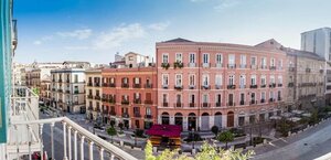 Гостиница Antico Corso Charme B&b в Кальяри