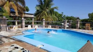 Гостиница Rollanda Hotel в Порт-о-Пренс