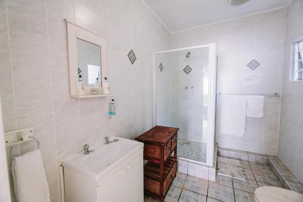 Фото Parrot Peek B&b