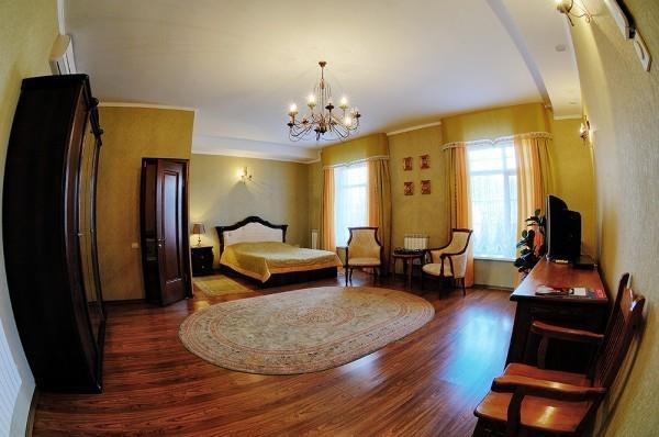 Фото Зорянка