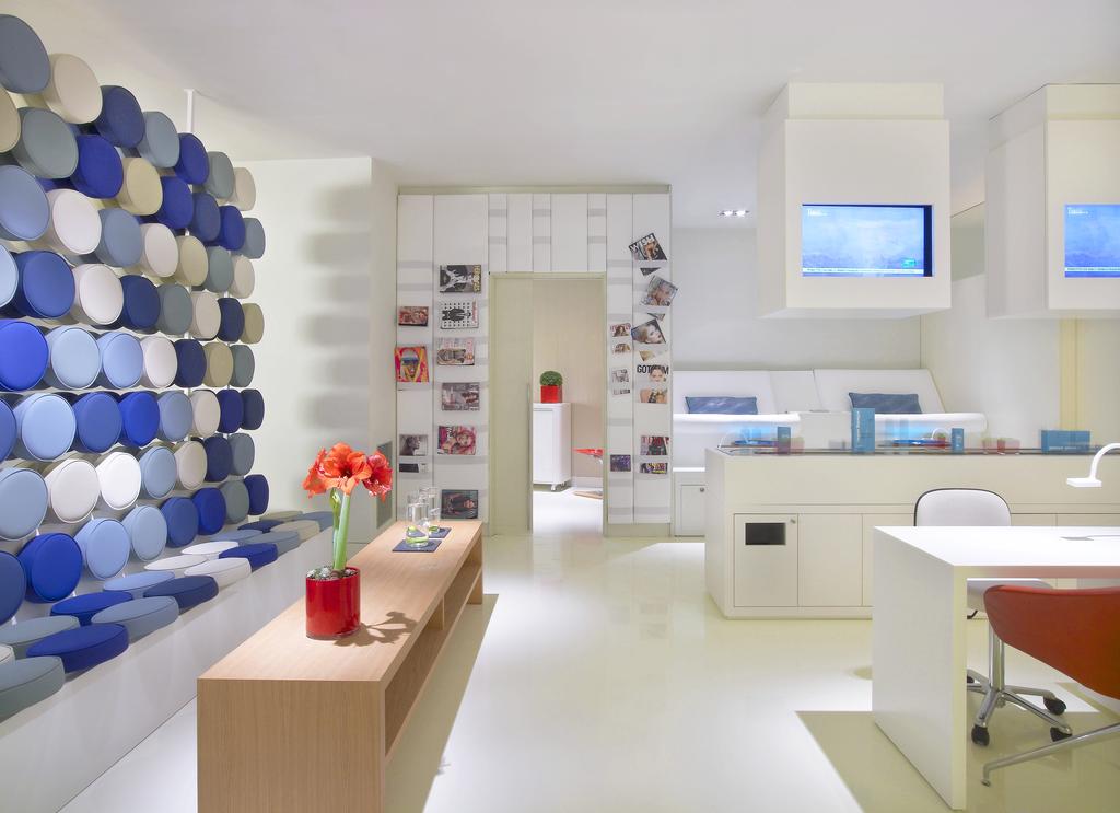 Фото W Barcelona