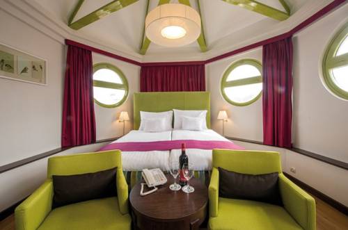 Фото Three Corners Hotel Art