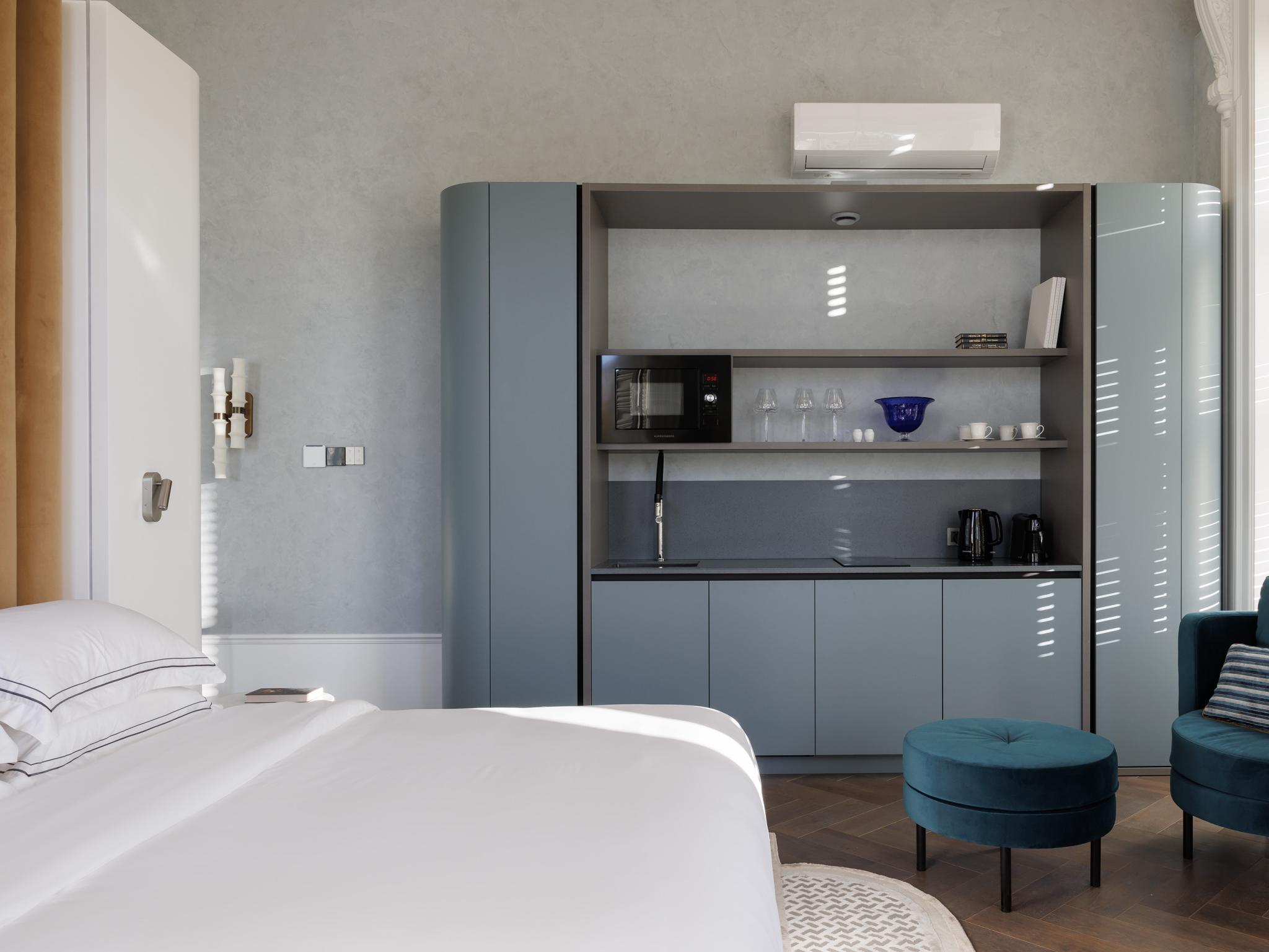 Фото Огюстин Шатильон