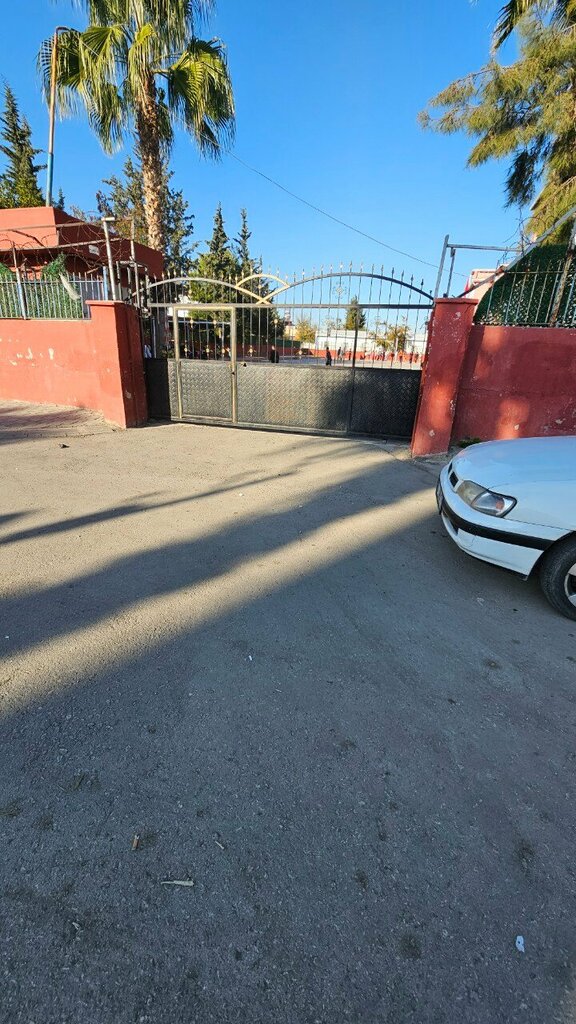 School Camlibel Middle School, Adana, photo