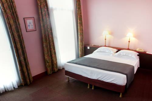 Фото Hotel  Amiraute