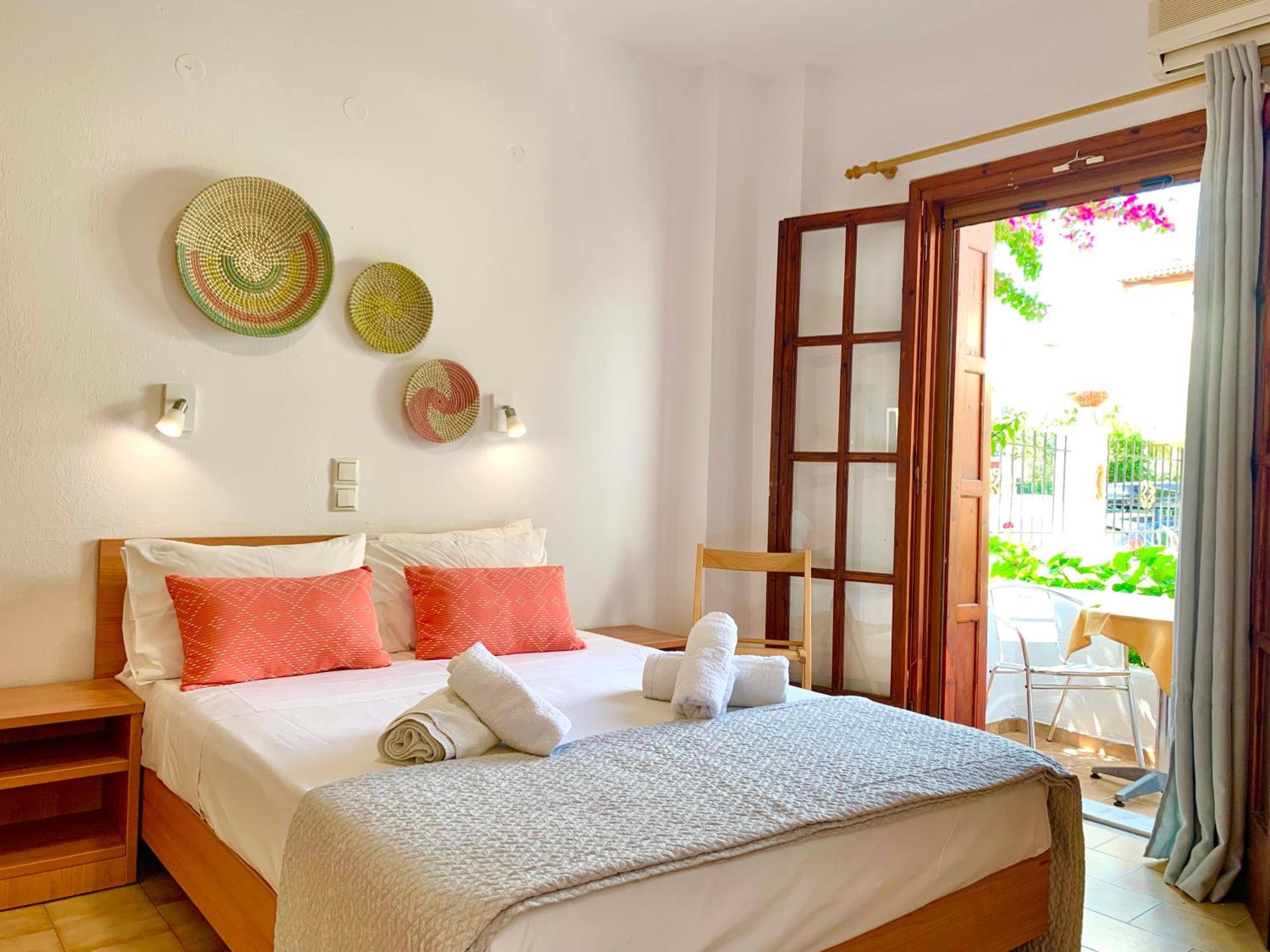 Фото Апартаменты Amalthia Studios