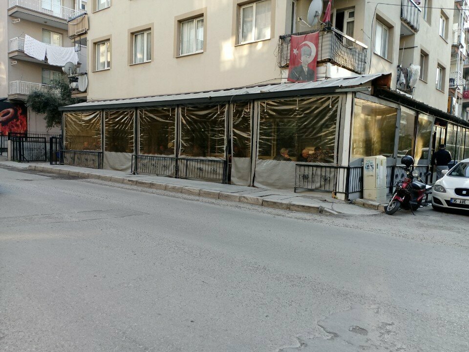 Gaming club Isildak Kiraathanesi, Izmir, photo