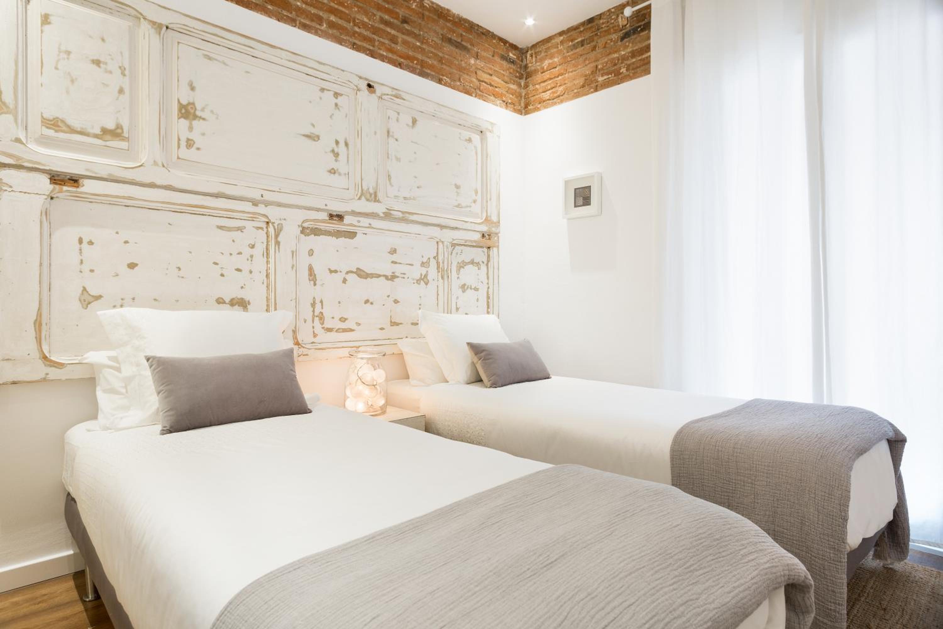 Фото Charming Parallel