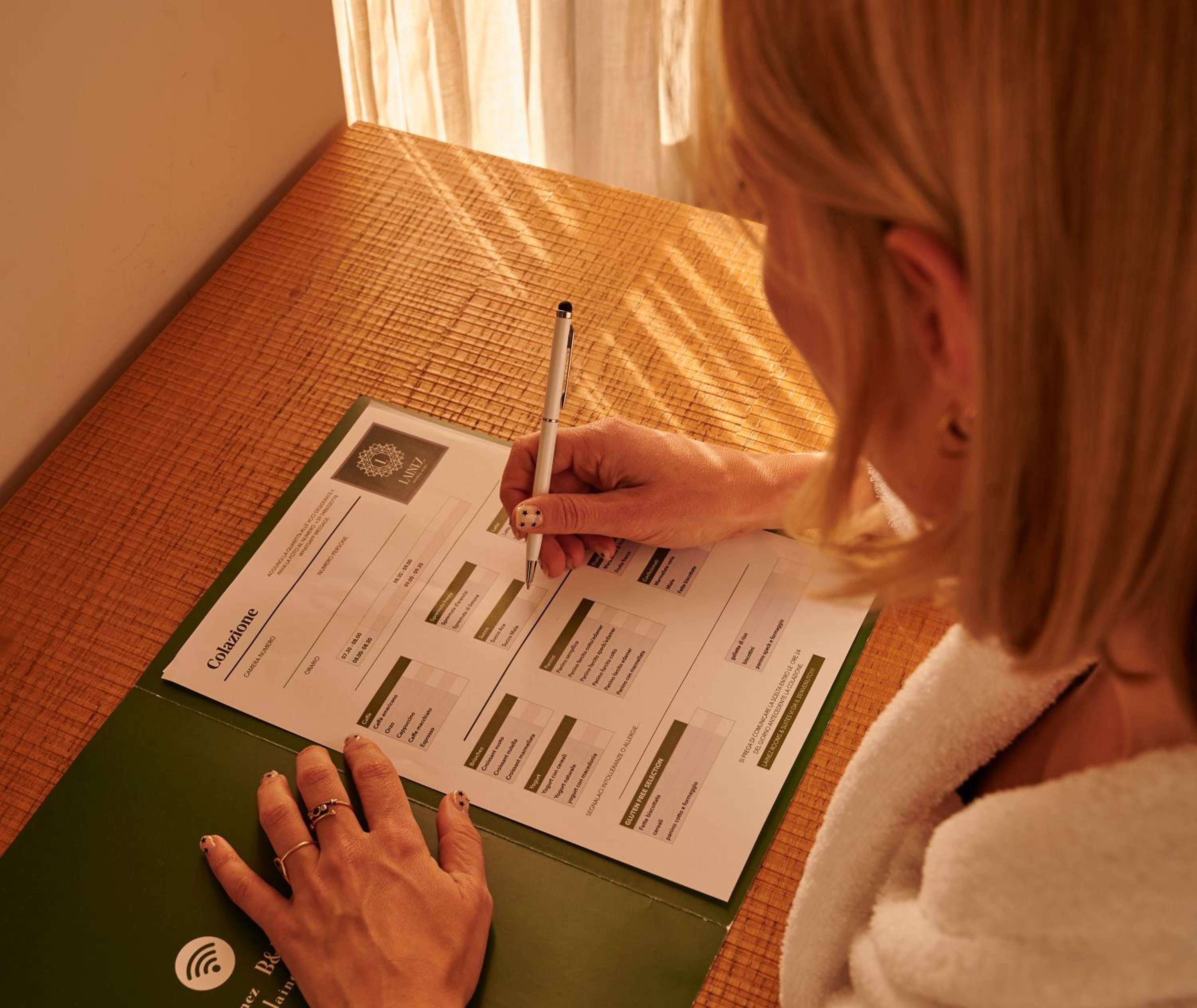 Фото Lainez Rooms & Suites