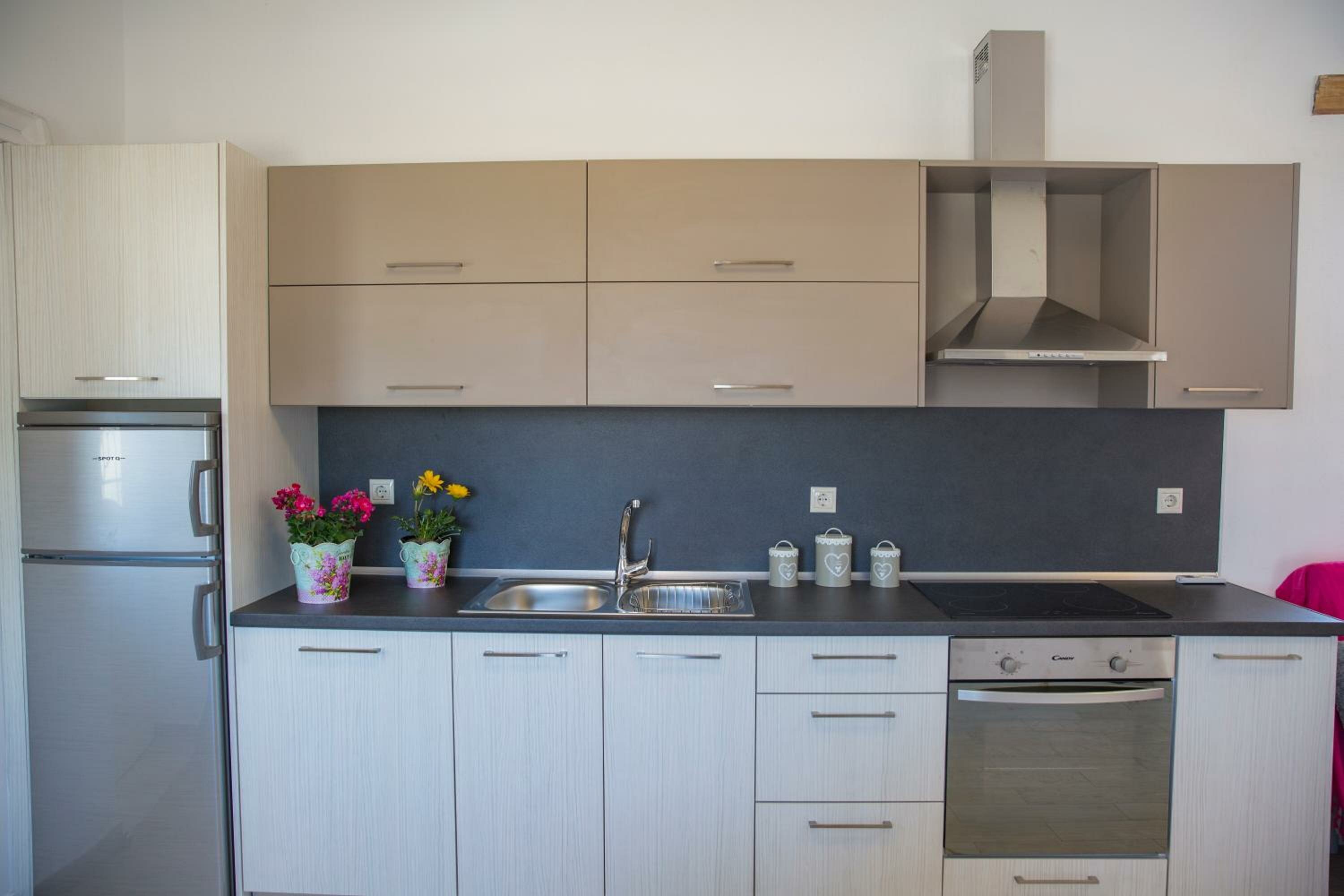 Фото G&k Stone Suites
