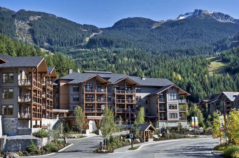 Апартаменты Evolution Whistler